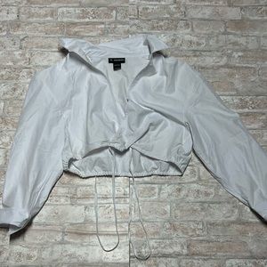 White cropped collar shirt